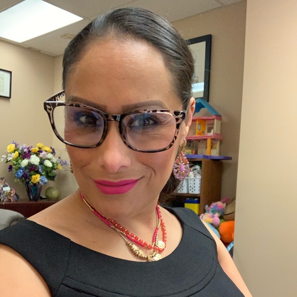 Meet your Posher, Patty - Picture 2 of 16